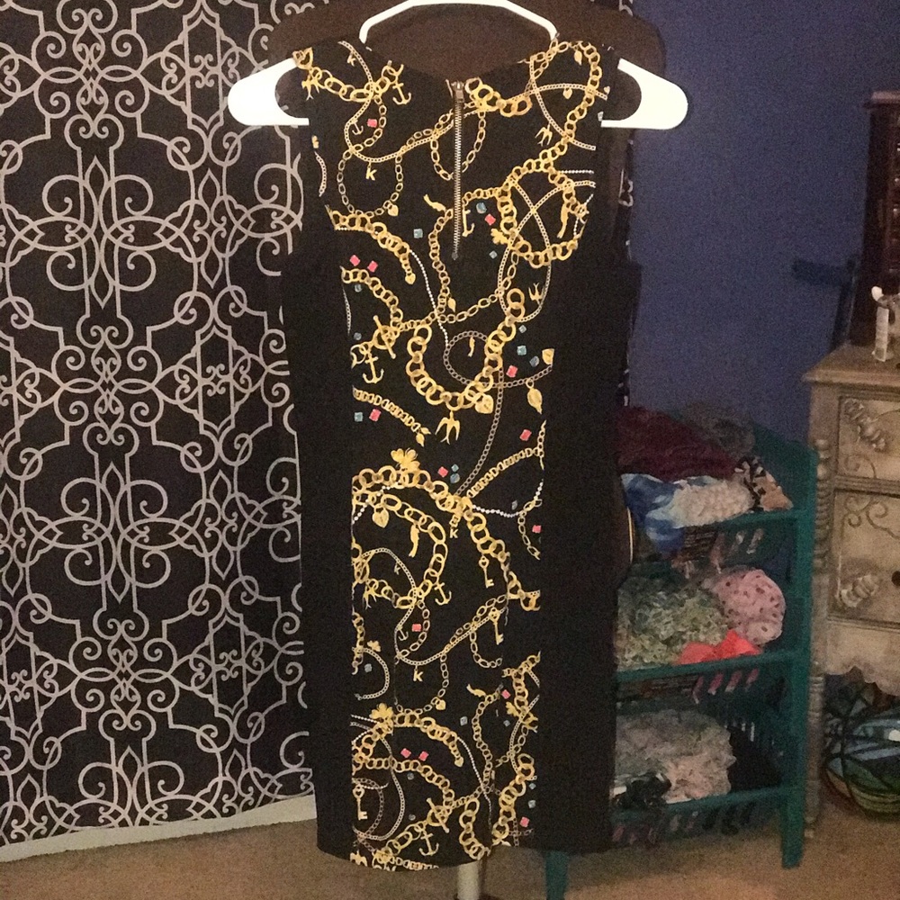 Dress - Picture 2 of 8